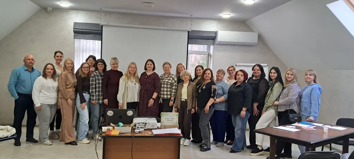 Фото до матеріалу: У Баштанці стартував міжнародний проєкт «Майстерня екошоперів» для емоційного відновлення школярів