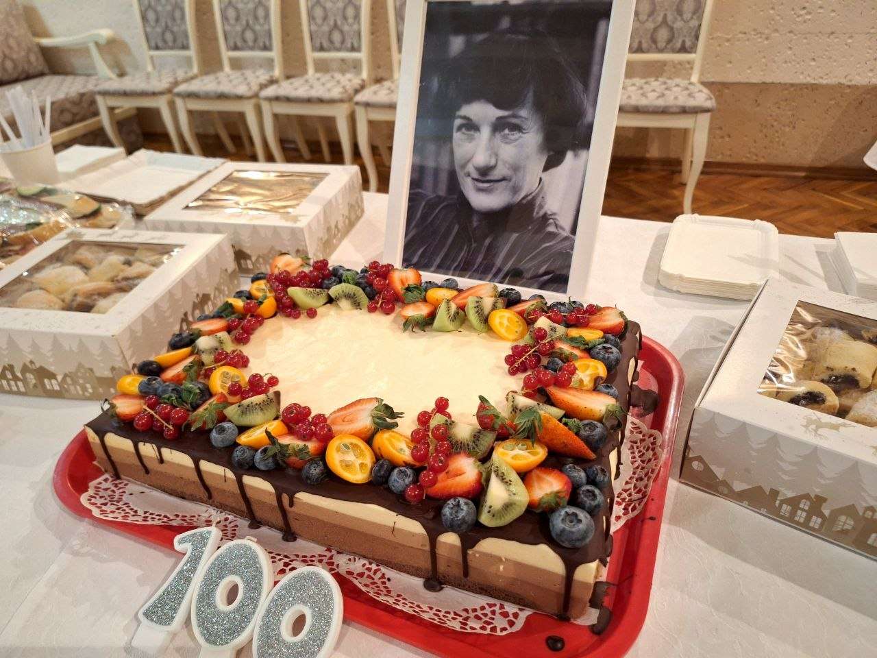Фото до матеріалу: У Києві відзначили 100-річчя Єви Яніковської: міжнародне свято дитячої книги