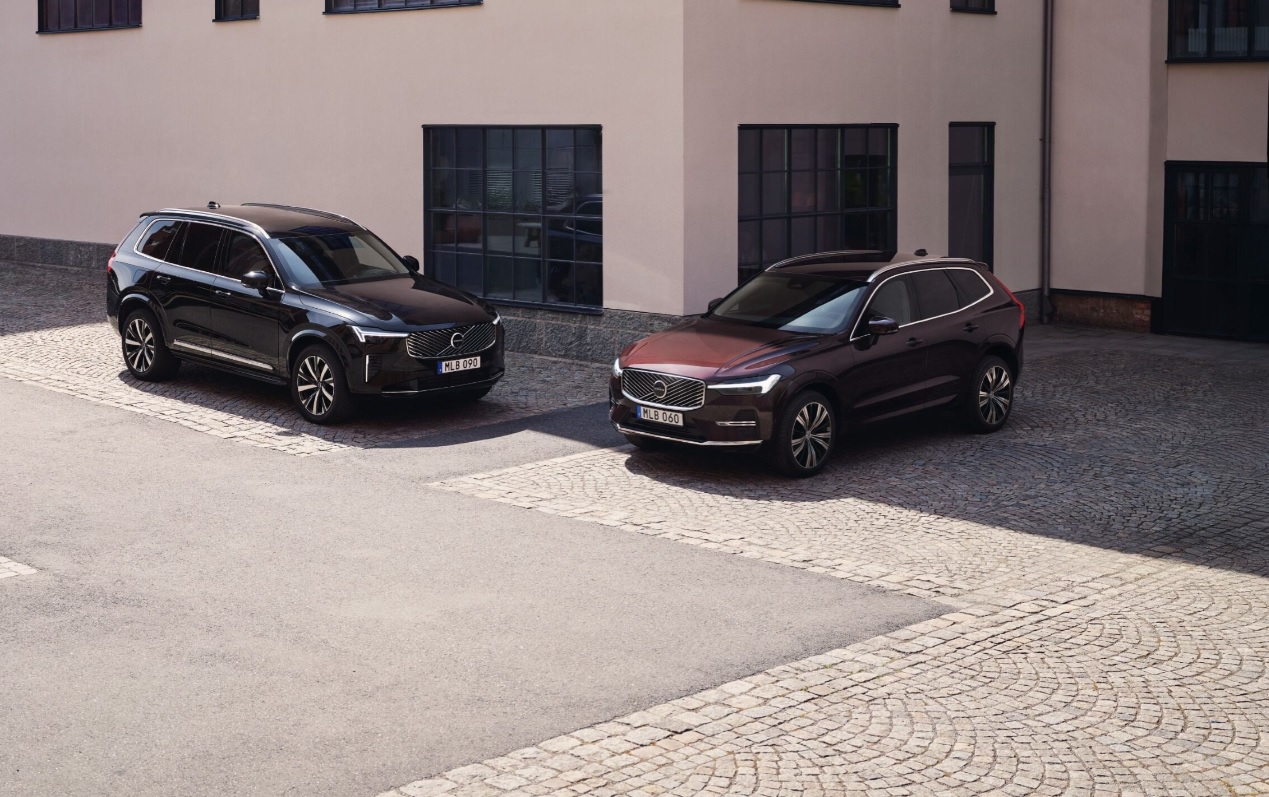 Фото до матеріалу: Volvo запустила в Україні продажі броньованих гібридів XC90 та XC60