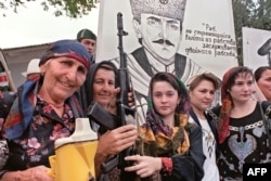Фото до матеріалу: Відмова бомбардувати Естонію та пророцтво про війну: як в Україні вшановують спадщину Джохара Дудаєва