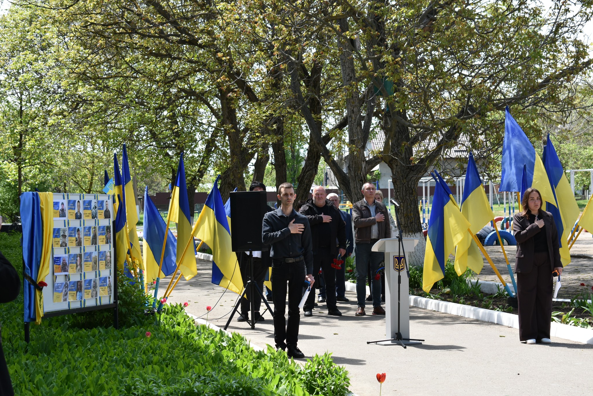 Фото до матеріалу: У Баштанці відкрили меморіальну дошку Герою Андрію Олійнику