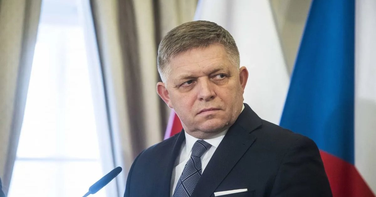 Фото до матеріалу: Фіцо облетить Європу, щоб дістатися до Москви на 9 травня