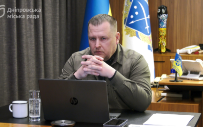Фото до матеріалу: Які пошкодження роблять паспорт недійсним: роз’яснення від Міграційної служби