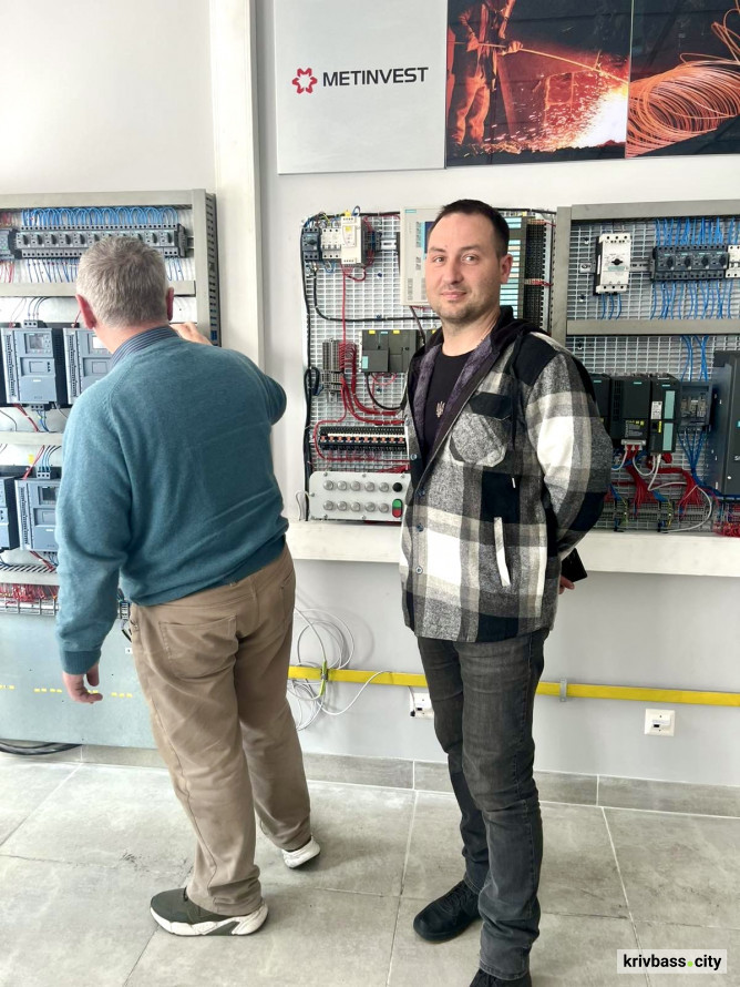 Фото до матеріалу: Метінвест Політехніка та Siemens: новий стандарт підготовки інженерів на Каметсталі