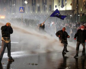 Фото до матеріалу: Новий Трудовий кодекс посилить права батьків дітей з інвалідністю