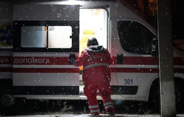 Фото до матеріалу: Чому прифронтові доплати медикам не доходять до лікарів та медсестер