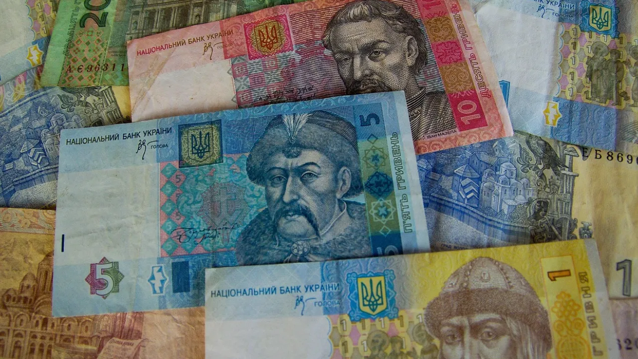 Фото до матеріалу: Які купюри більше не приймають у магазинах та транспорті: повний перелік