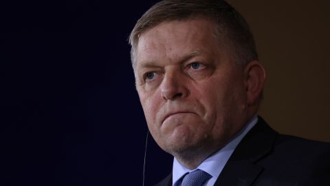 Фото до матеріалу: Фіцо змушений змінити маршрут до Москви: Польща та Балтія закрили небо
