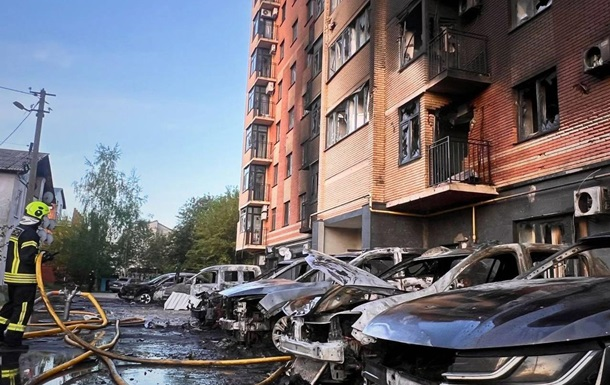 Фото до матеріалу: Масована атака на Київ: загинула людина, 31 постраждало, тривають пошуково-рятувальні роботи
