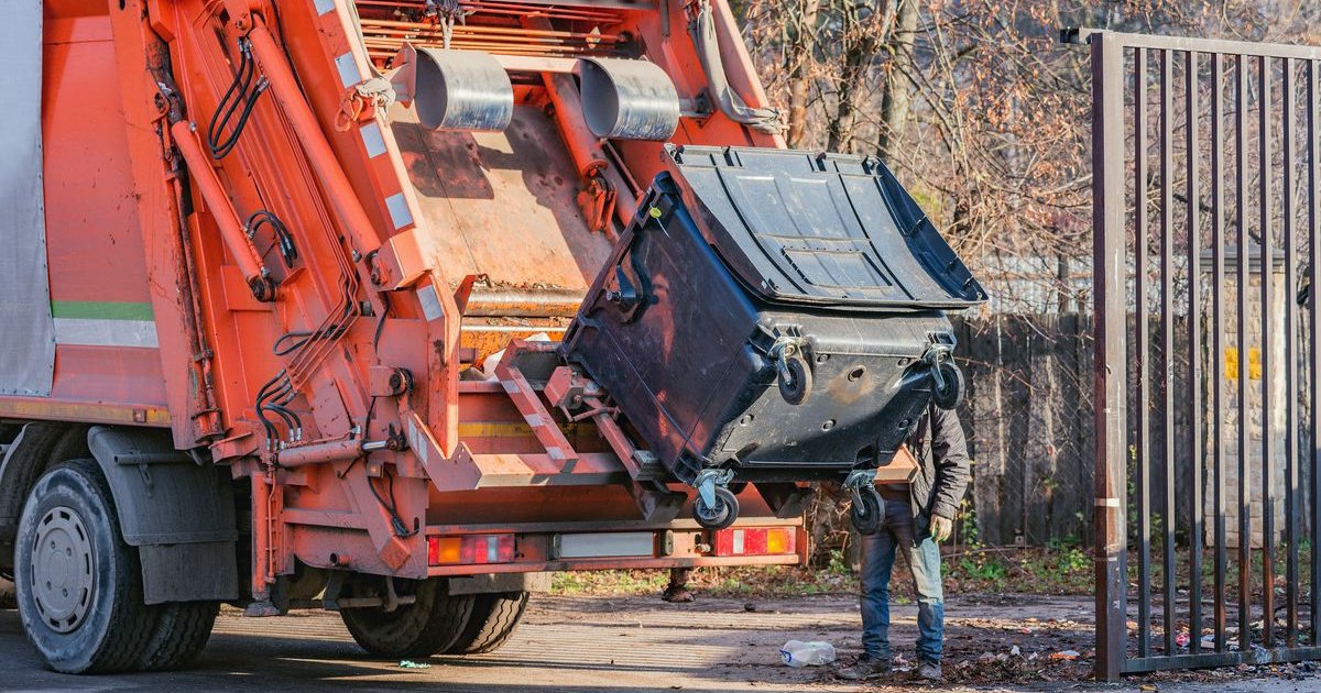 Фото до матеріалу: Суд повторно розглядатиме справу про фіктивну закупівлю сміттєвоза на Львівщині
