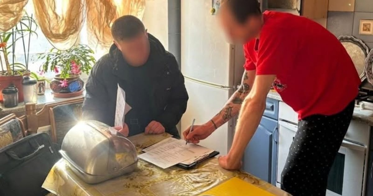 Фото до матеріалу: Судитимуть львів'янина, який вкрав 131 тисячу гривень через чужий телефон