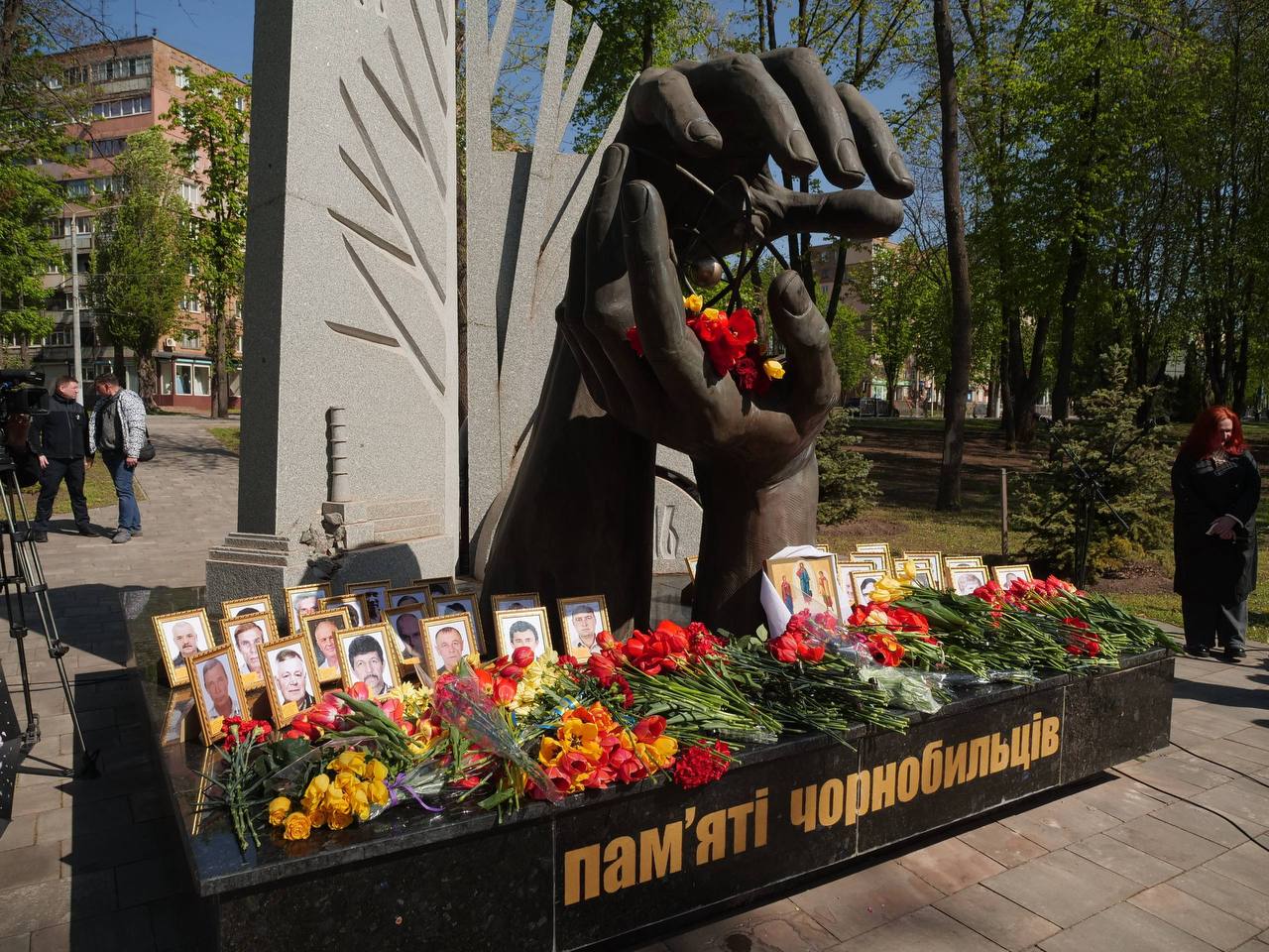 Фото до матеріалу: У Кривому Розі вшанували пам'ять ліквідаторів ЧАЕС та підтвердили збереження соціальної підтримки