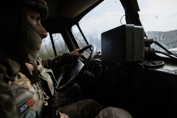 Фото до матеріалу: Контракт ЗСУ: види служби, виплати та пільги для добровольців