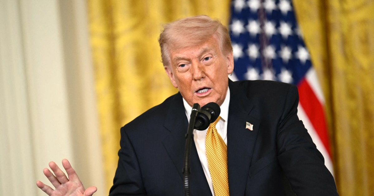 Фото до матеріалу: Трамп відклав підвищення мит на авто з ЄС до 4 липня