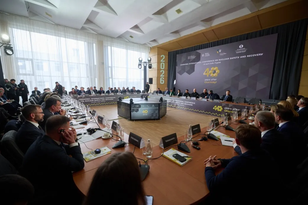 Фото до матеріалу: Зеленський нагадав про безвідповідальність Росії: Чорнобиль не сталим полем війни, а зонаю безпеки