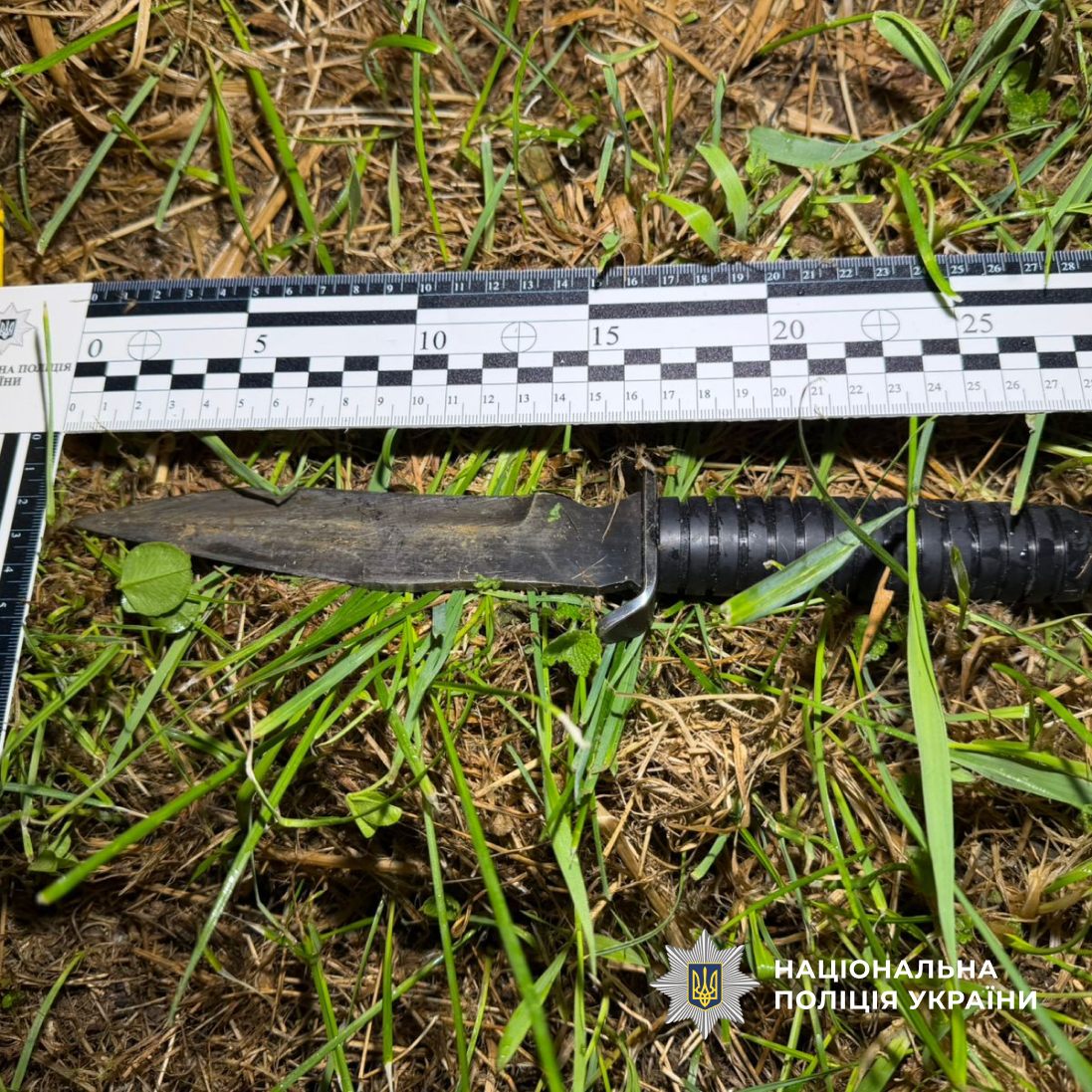 Фото до матеріалу: Ретро-автомобілі зібралися на Площі Ринок: в Івано-Франківську пройшла благодійна виставка до Дня міста