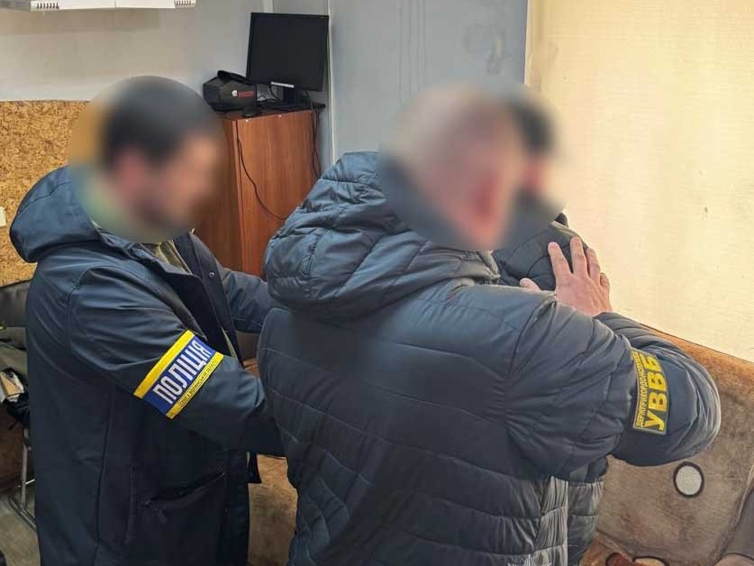 Фото до матеріалу: 58-річний лучанин затриманий за спробу дати хабар прикордоннику