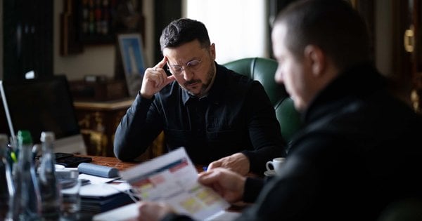 Фото до матеріалу: Зеленський підписав указ про парад у Москві та заборону атак на Красну площу