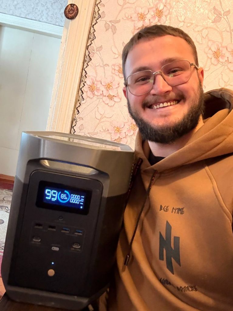 Фото до матеріалу: Маневицькі архіви та майже пів мільйона для десанту