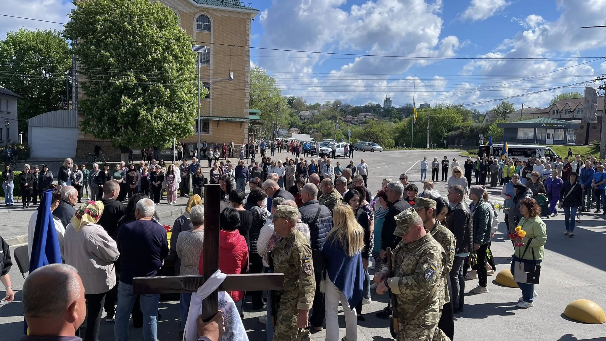 Фото до матеріалу: Владислав Мелюшко: Тальнівщина попрощалася зі стрільцем, який загинув у боях за Авдіївку