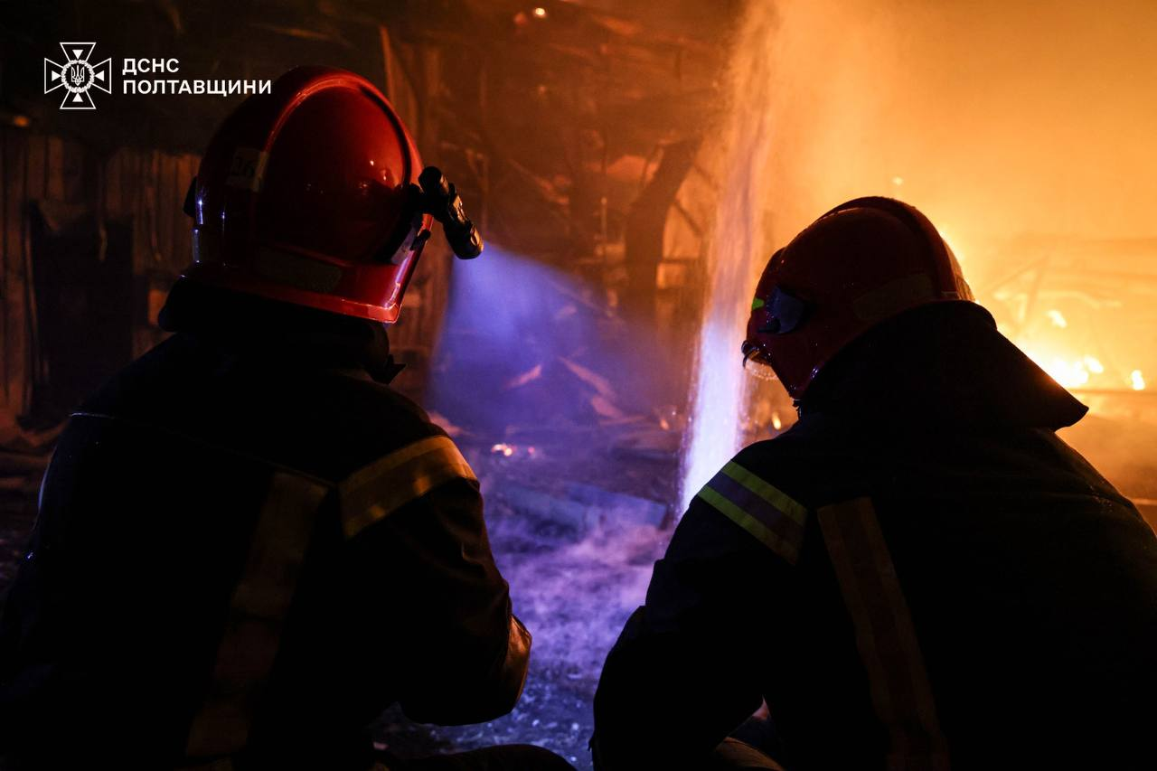 Фото до матеріалу: Росіяни вдарили повторно ракетою на Полтавщині: загиблий рятувальник Герой України