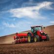 Фото до матеріалу: Аграрії переходять на нульовий обробіток: BEDNAR пояснює вигоди No-till