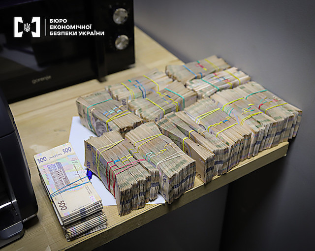 Фото до матеріалу: Тіньова імперія на 18 млрд грн: БЕБ викрило «конвертаційний центр», який обслуговував сотні компаній по всій Україні