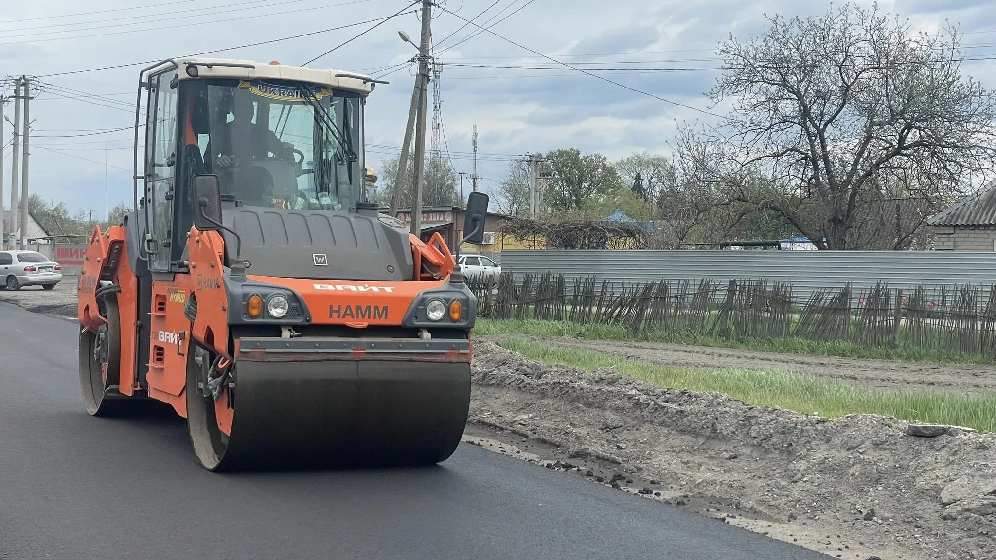 Фото до матеріалу: Відновлення траси Р-51: дві бригади вже працюють на ділянці Мерефа – Лозова