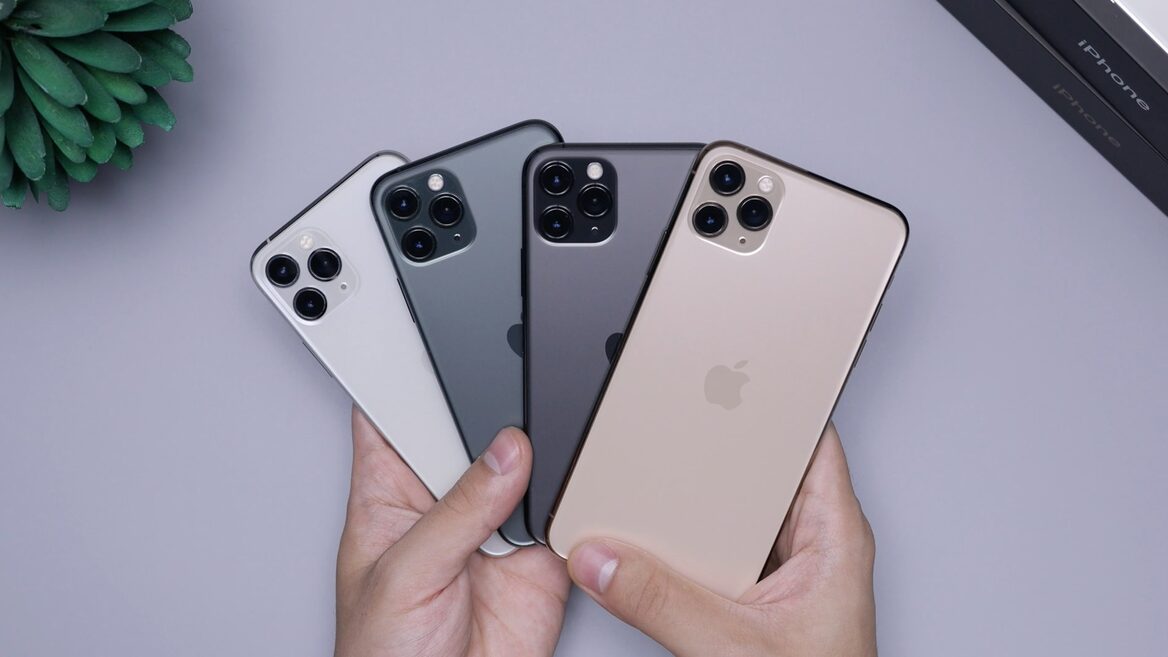 Фото до матеріалу: Сірий ринок Apple: 230 мереж купують техніку без офіційних контрактів