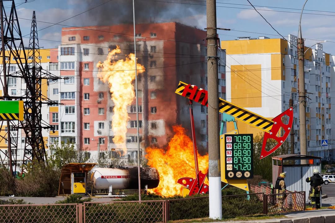 Фото до матеріалу: Нічна атака на Одещину: двоє загиблих, пошкоджено порт і будинки