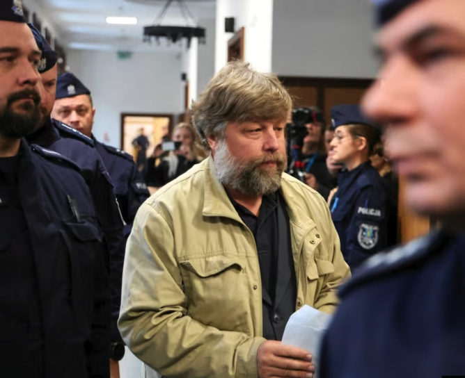 Фото до матеріалу: Польща повернула Росії археолога Бутягіна, якого Україна вимагала для суду