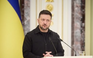 Фото до матеріалу: Зеленський анонсував санкції для учасників схеми з крадіжкою українського зерна