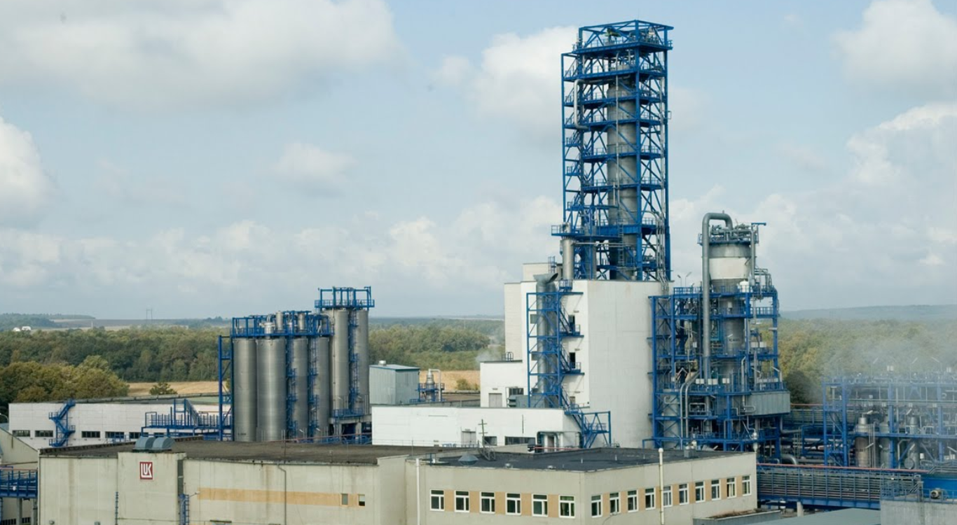 Фото до матеріалу: У Калуші б'ють на сполох: на «Карпатнафтохімі» може початися техногенна катастрофа
