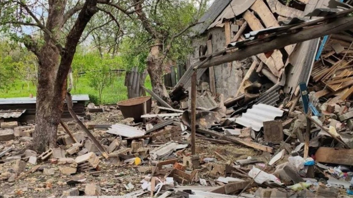 Фото до матеріалу: Росіяни обстріляли Харківщину дронами: п'ятеро поранених, пошкоджено будинок культури в Золочеві