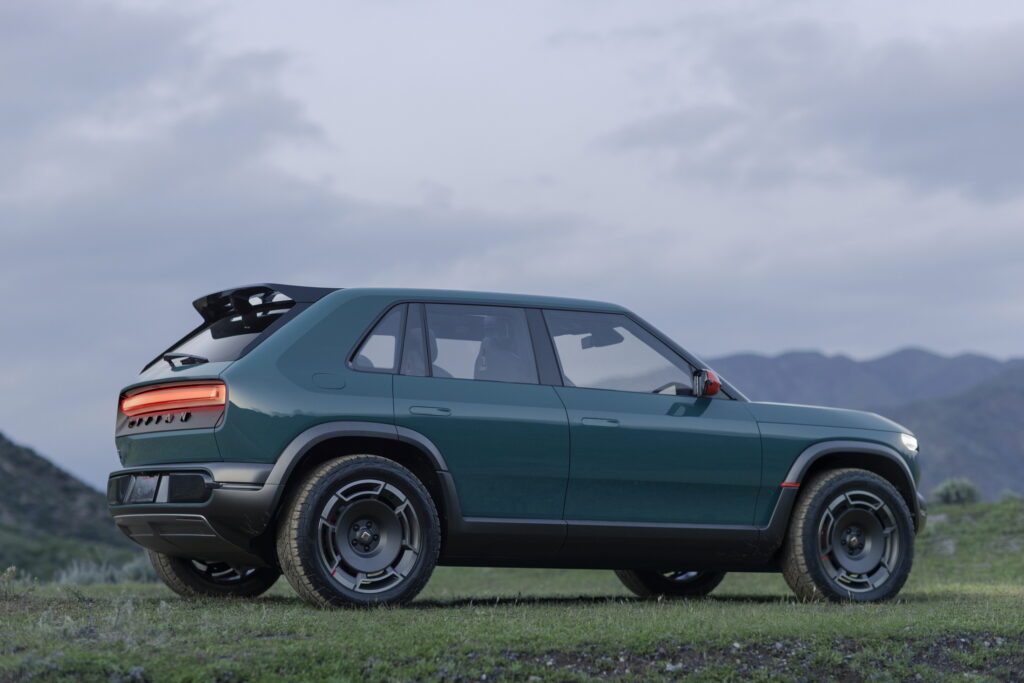 Фото до матеріалу: Rivian готує нові версії R2: очікується пікап та модель R2X