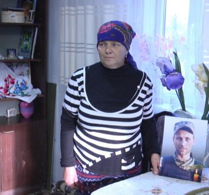 Фото до матеріалу: У ДТП на Красилівщині загинув чоловік, двоє пасажирів госпіталізовані