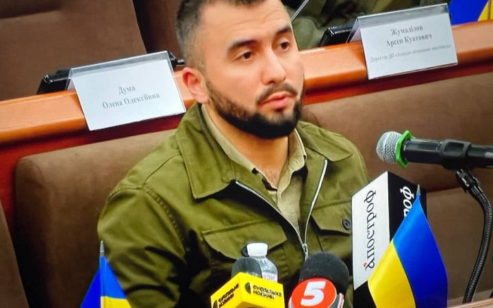 Фото до матеріалу: Жумаділов підтвердив розмову з Умєровим про бронежилети Міндіча