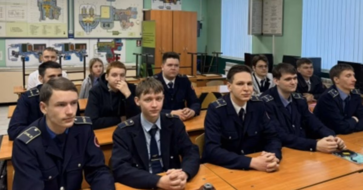 Фото до матеріалу: Студентів у Росії змушують йти на війну: відрахування замість іспитів та обіцянки дипломів