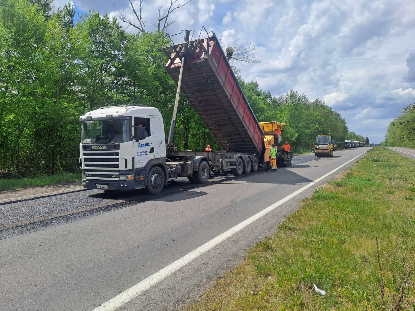 Фото до матеріалу: На дорогах Волині відновили понад 364 тисячі квадратних метрів покриття