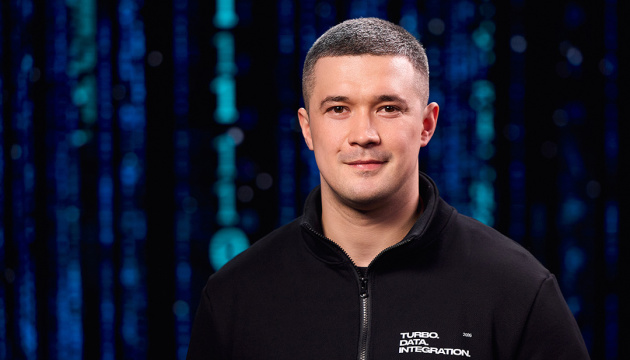 Фото до матеріалу: Михайло Федоров продемонстрував роботу ШІ-турелі для знищення ворожих дронів на фронті