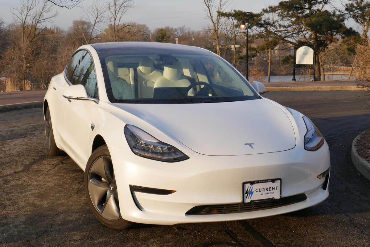 Фото до матеріалу: Tesla Model 3 з пробігом 610 000 км: батарея працює, запас ходу достатній
