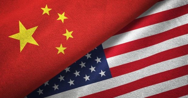 Фото до матеріалу: Китай офіційно ігнорує санкції США у нафтовому секторі