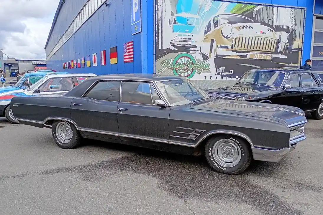Фото до матеріалу: Класичний Buick Wildcat 1965 року буде експонувати на фестивалі Old Car Land у Києві