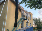 Фото до матеріалу: Росіяни атакували дитсадок на Київщині: загорілася покрівля, вибиті вікна в житловому будинку