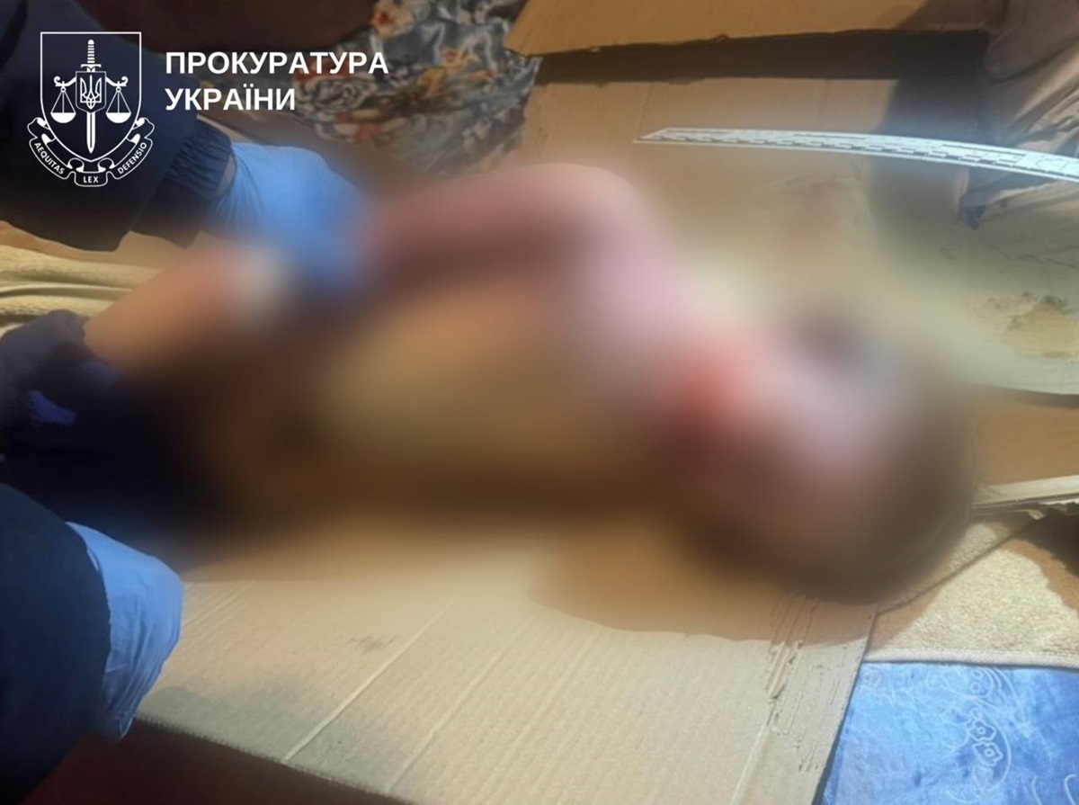 Фото до матеріалу: У Броварах матір затримали за приховування тіла померлого сина в шафі