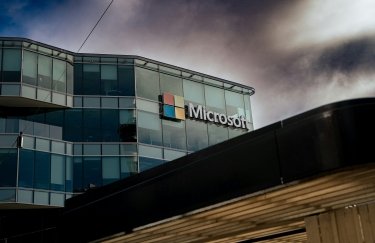 Фото до матеріалу: Microsoft планує заробити 92 млрд доларів від інвестицій у OpenAI