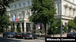 Фото до матеріалу: Посольство РФ погрозило «жорсткою» відповіддю на висилку дипломатів Австрією