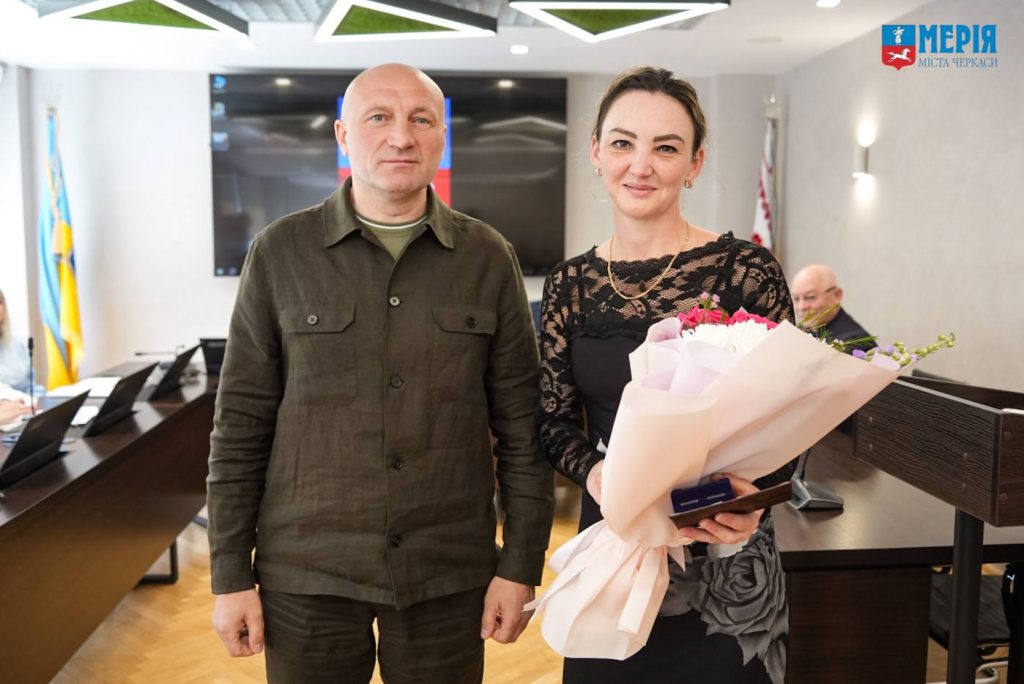 Фото до матеріалу: У Черкасах двом матерям присвоїли звання «Мати-героїня»