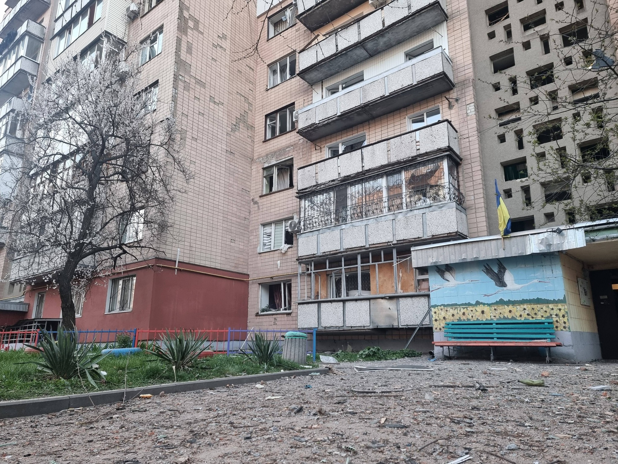 Фото до матеріалу: Російські дрони вдарили по житлових кварталах Черкас: є загиблі та поранені