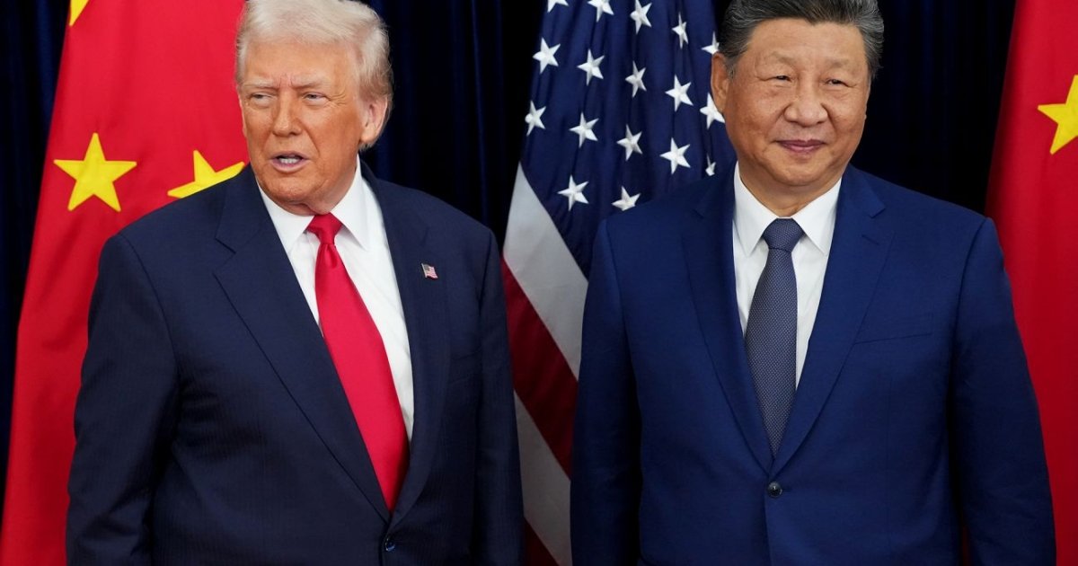 Фото до матеріалу: Битва рукостискань: Трамп "атакував" Сі, але той перехопив ініціативу (ВІДЕО) — DSnews.ua